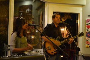 224161_207493252605573_959217_n